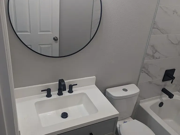 2127 S Ainsworth Ave — Photo 19