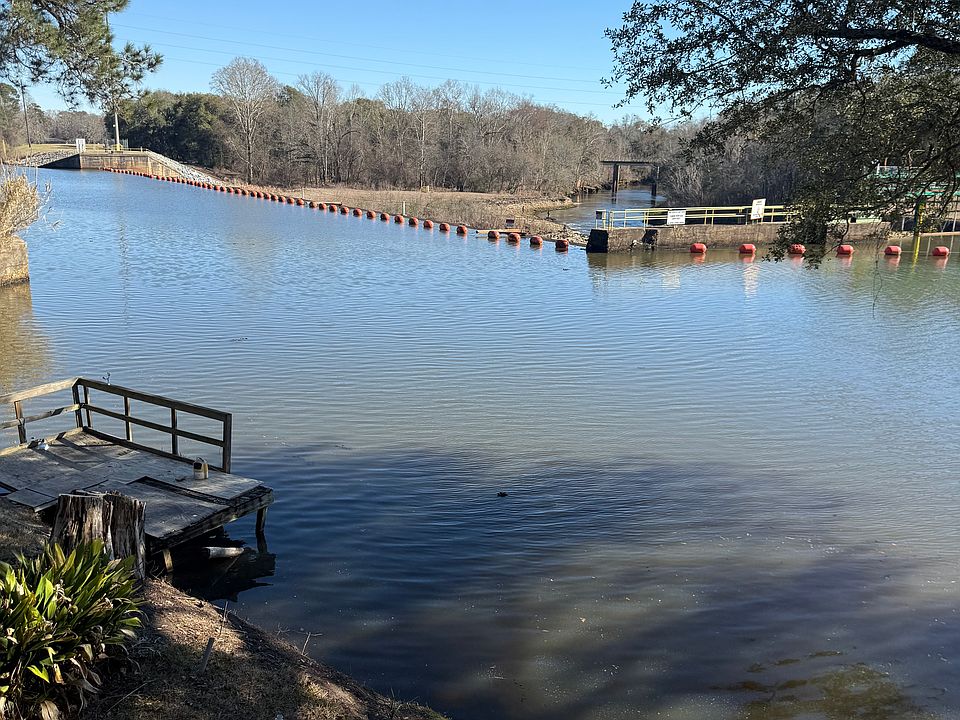 1st image of 2500 Crusoe Village Ct #4