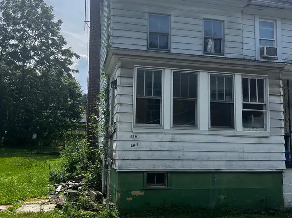 412 6th St, Port Carbon, PA 17965