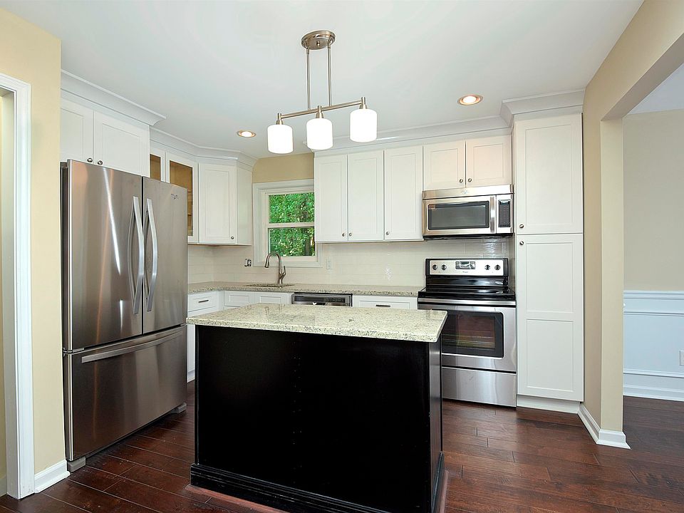 1st image of 813 Greenforest Dr
