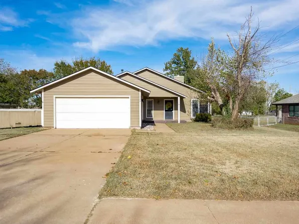 1924 E Sunrise Ave, Stillwater, OK 74075