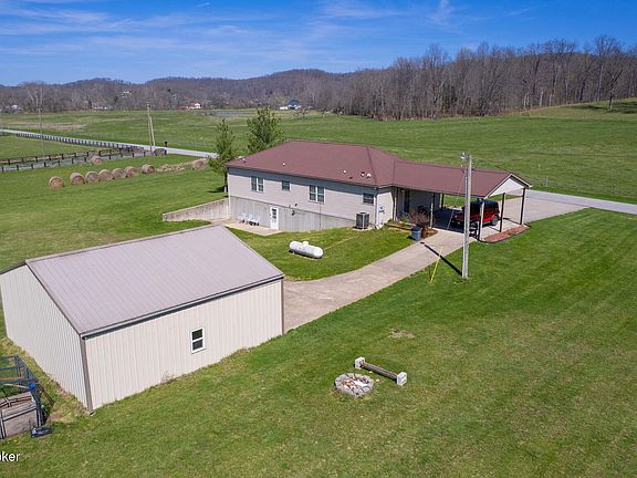 3rd image of 556 Boone Rd