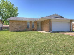 10618 E 33rd Ct, Tulsa, OK 74146