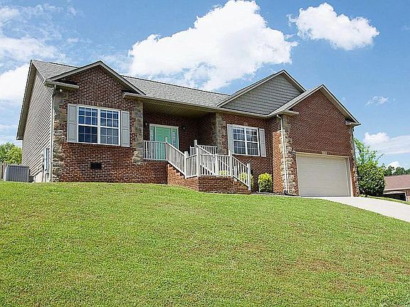 2nd image of 6331 Stillglen Ln