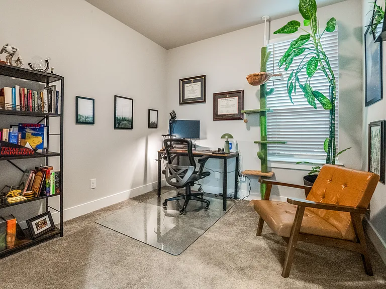 2123 Ramsey Ave — Photo 18