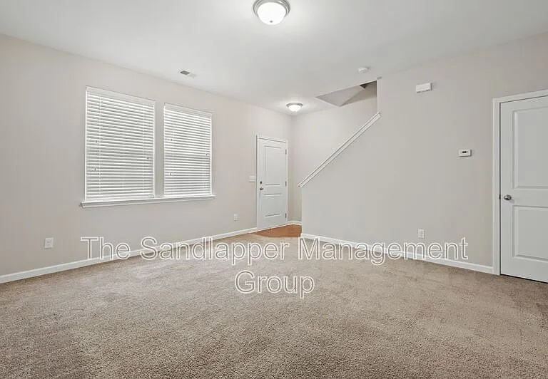 1034 Lexi Ct — Photo 2