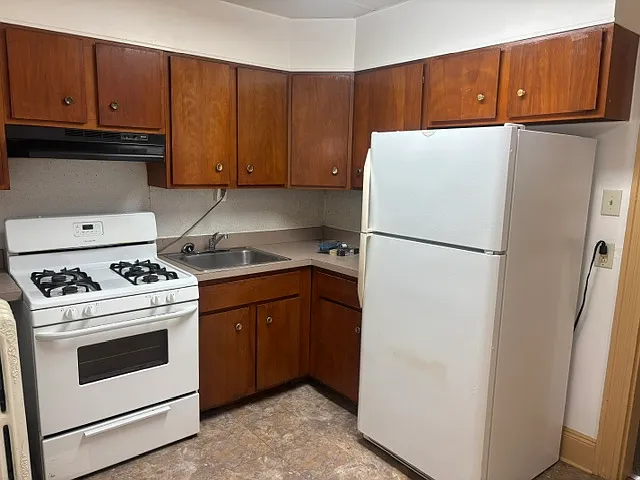 530 E King St #1 — Photo 2