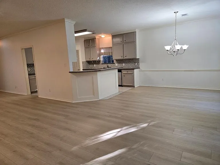 120 Hiwon Dr — Photo 11