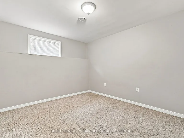 72 Liddle Ln — Photo 33