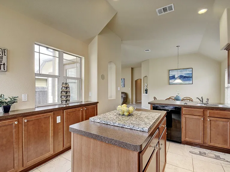 202 Silo St — Photo 15