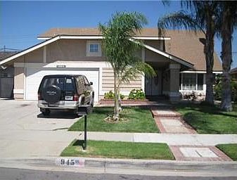 1st image of 945 E Bermuda Dunes St
