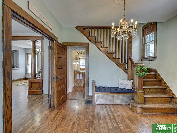 4th image of 901 William St