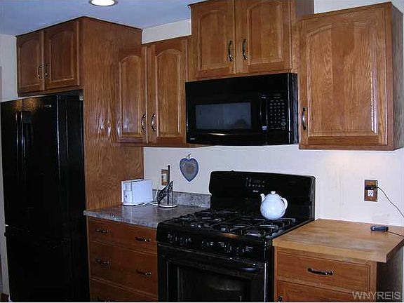 4th image of 753 Deerfield Dr