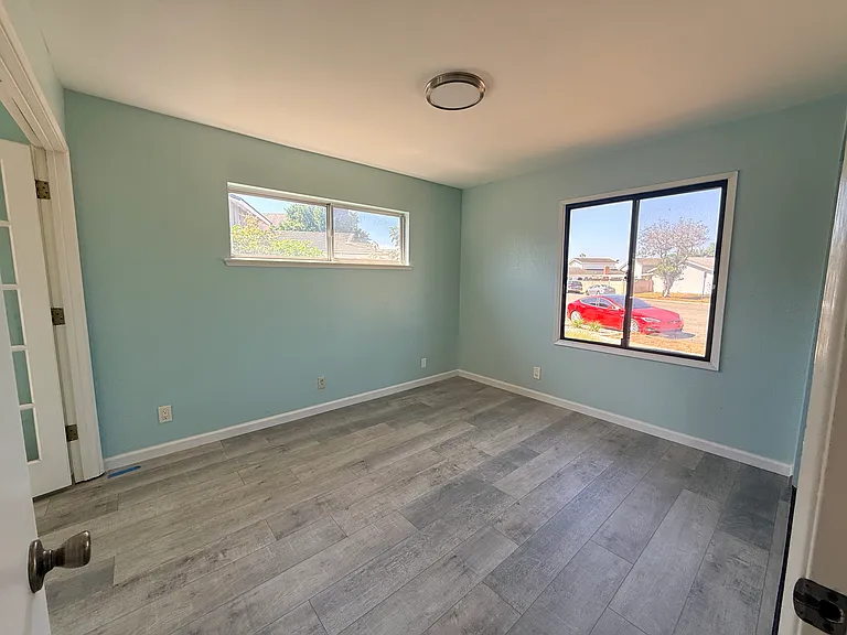 17530 Chestnut St — Photo 5