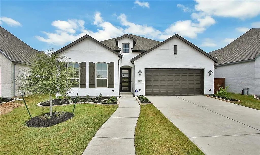 4 bed, 3.0 bath, 2530 sqft, $3,500 — Photo 4