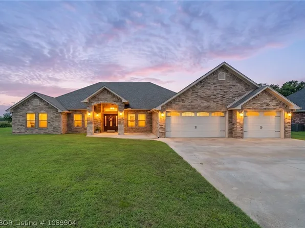 2057 Prairie Fire Dr, Sallisaw, OK 74955