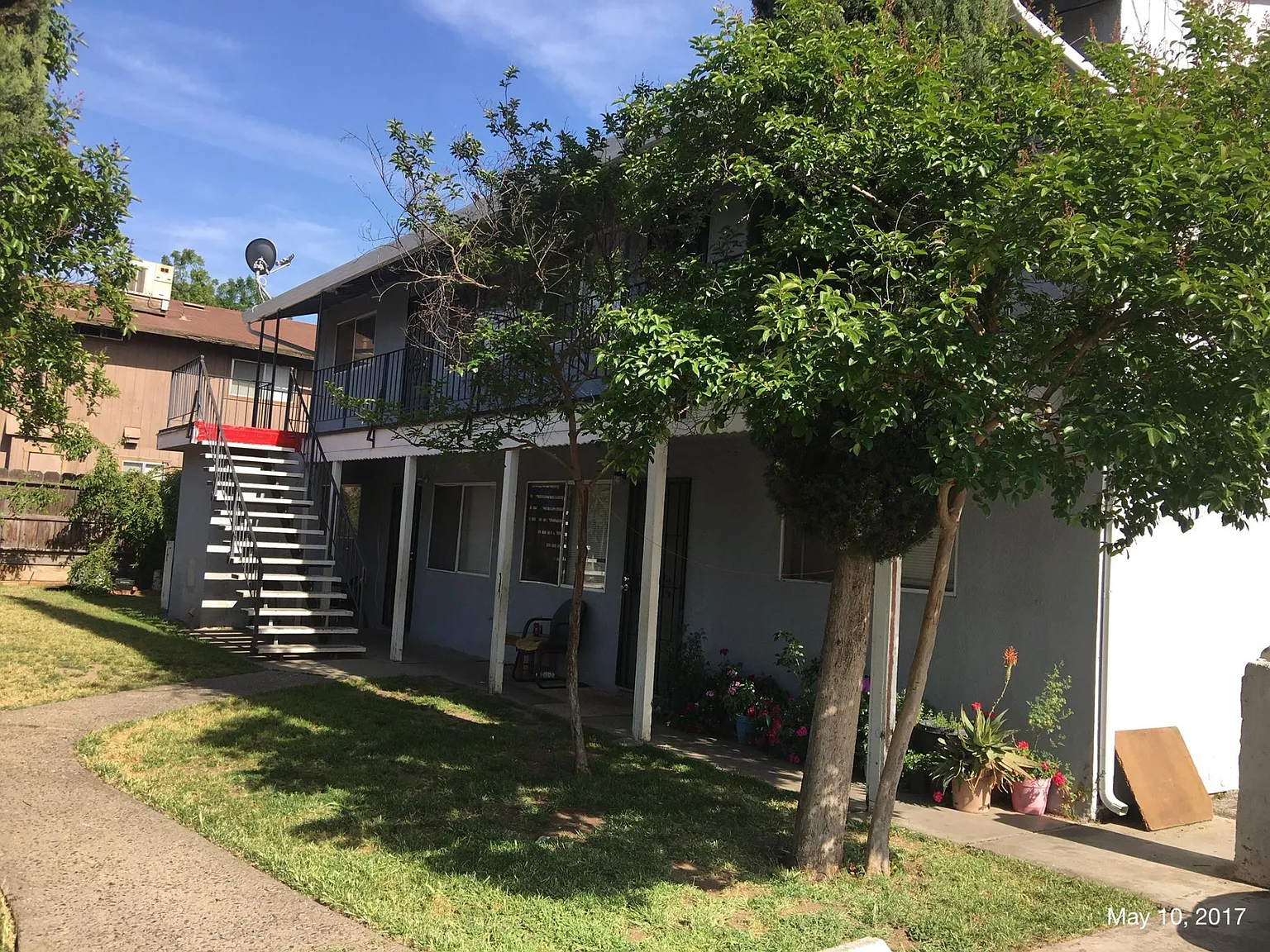 1962 Edwards Ave #3 photo 1