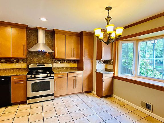 Breakfast nook