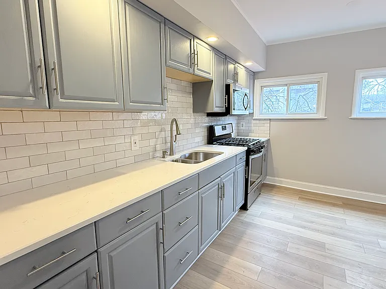 736 W Nedro Ave — Photo 12