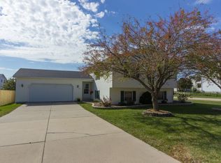 1301 Lismore Ln, Normal, IL 61761