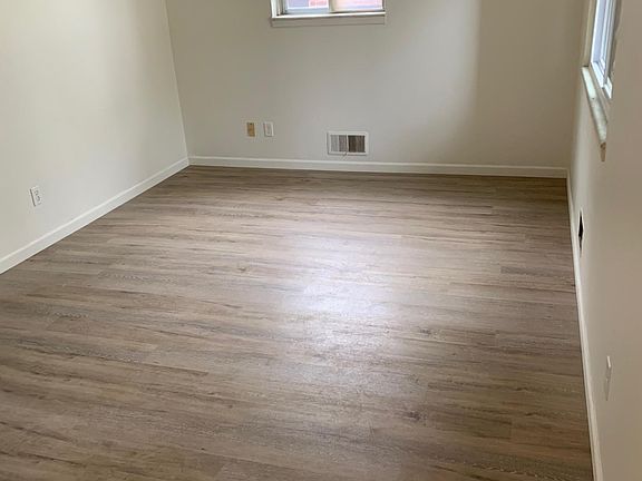 2nd image of 3329 S Oxford Ave APT A-b