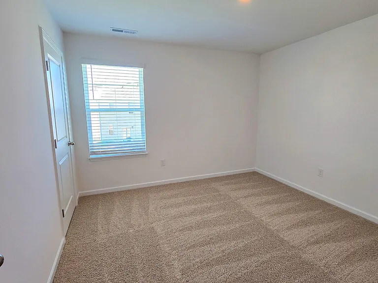 877 Bullhorn Dr — Photo 37