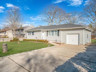 59 Cranford Boulevard, Mastic, NY, 11950