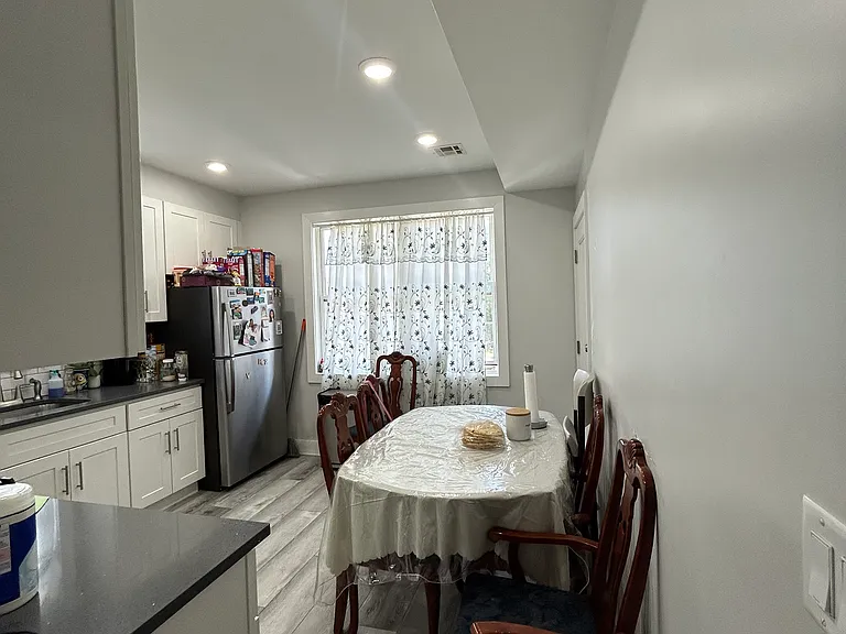 119 Laurel Ave #2 — Photo 11