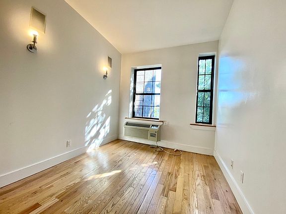 4th image of 618 Lafayette Ave APT 3A