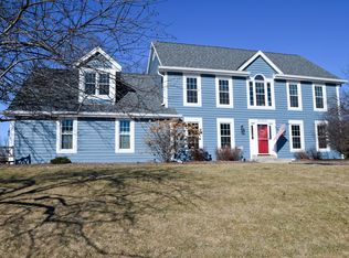 20320 Wetherby Ct, Brookfield, WI 53045