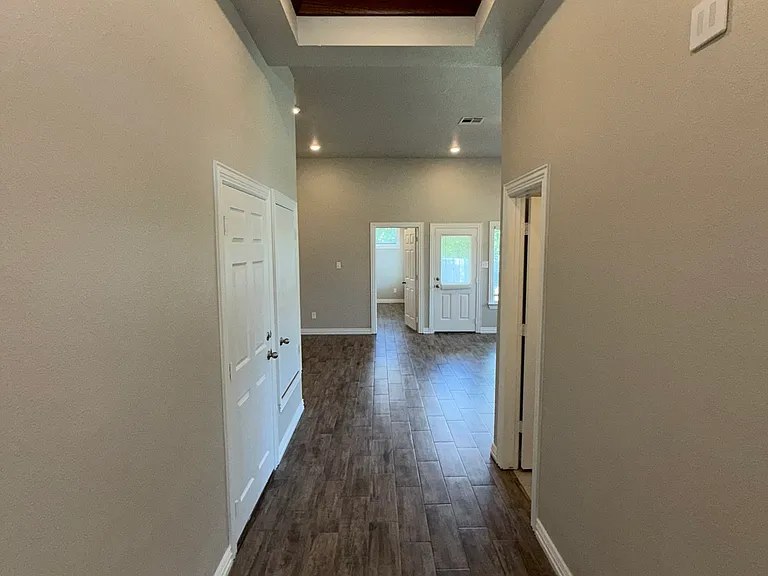 3230 Fenway Cir — Photo 13