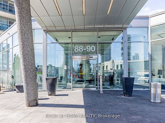 2nd image of 88 Park Lawn Rd #1010