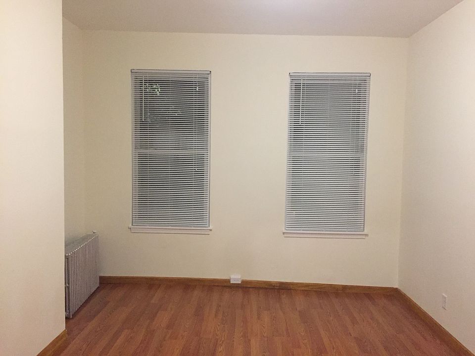 2nd image of 36-14 Starr Ave #2