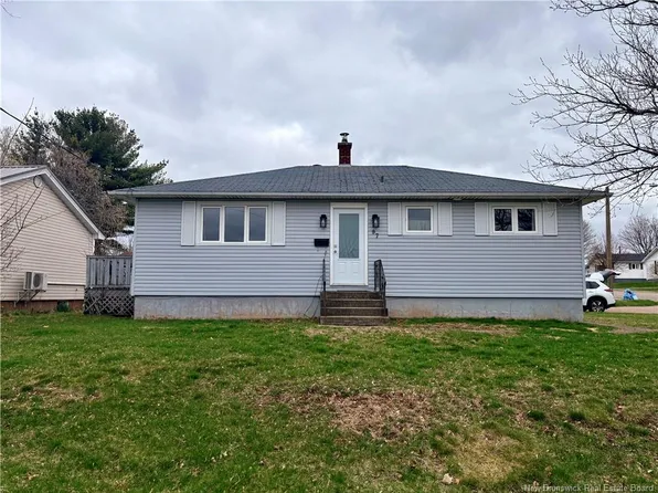 97 Highlandview Rd, Moncton, NB E1A 2L1