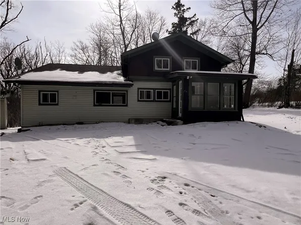 286 W Grace St, Bedford, OH 44146