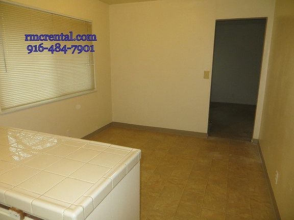 3rd image of 10414 Buena Plaza Cir
