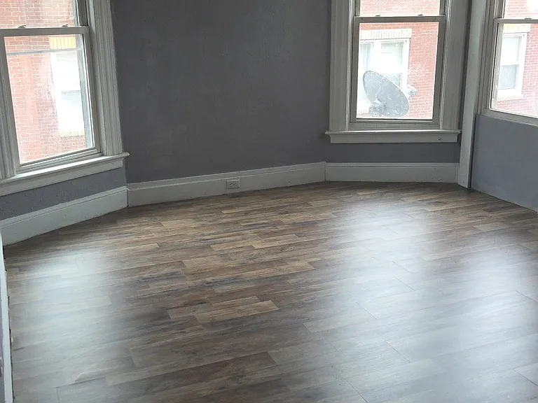 14 Grand Blvd #6 — Photo 1