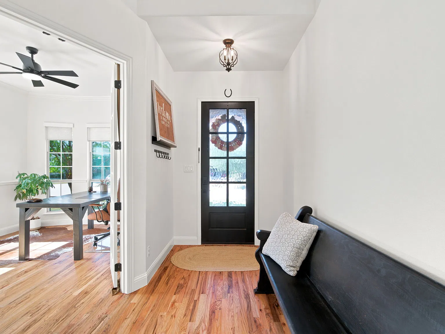 4 bed, 3219 sqft, $4,000 — Photo 2