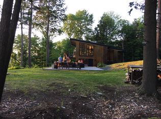 15 Ledge Rd, Hanover, NH 03755