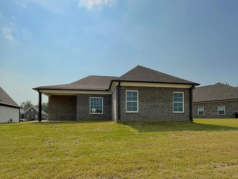 6390 Jameson Cv — Photo 12