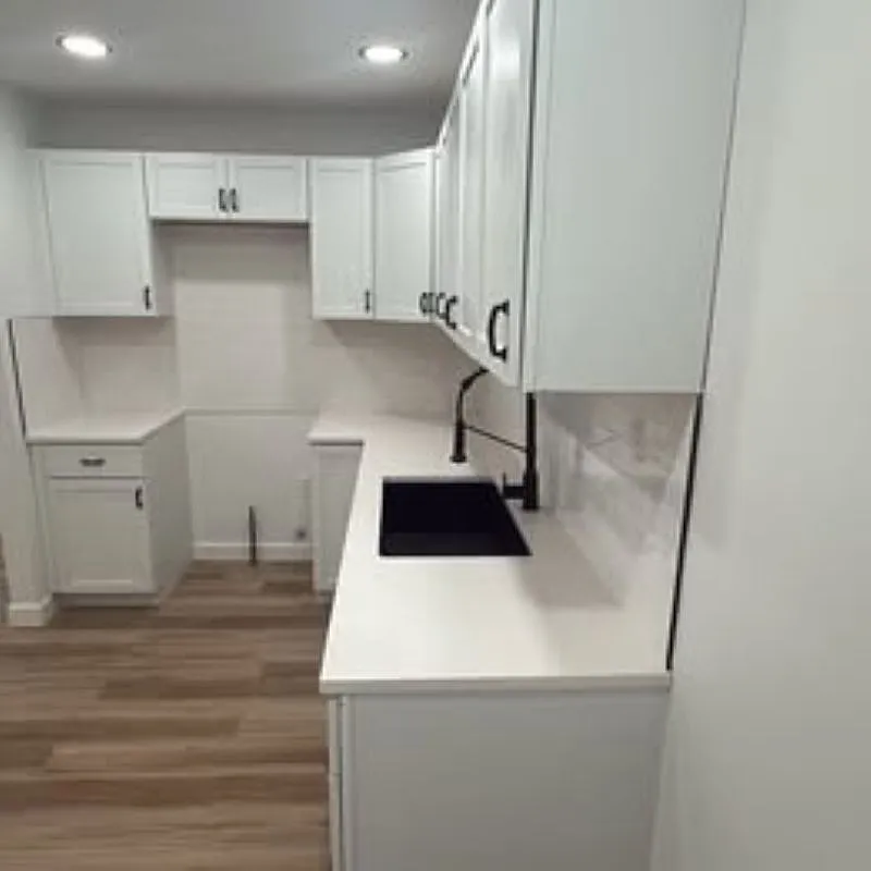 4 bed, $2,300 — Photo 4