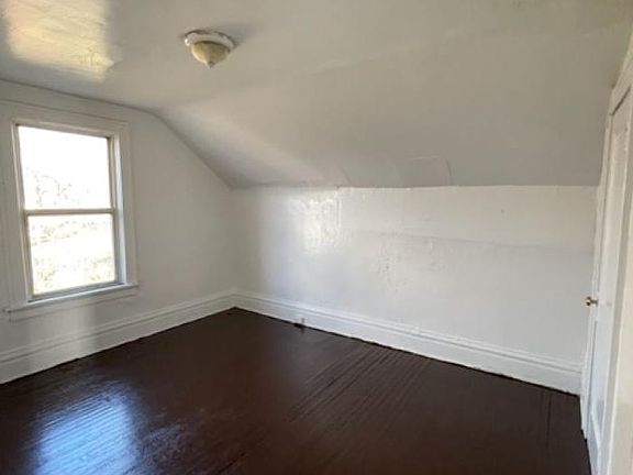 5th image of 4569 Ruskin Ave