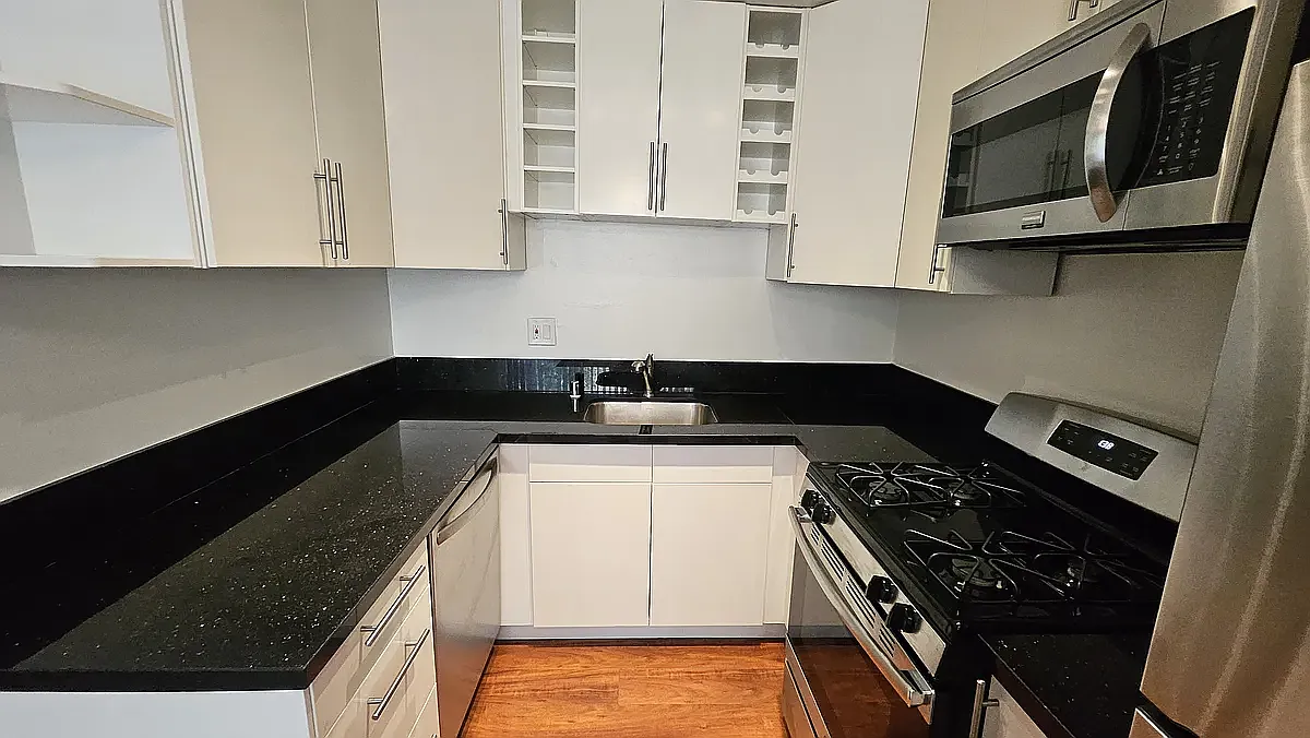 1 bed, 500 sqft, $1,695 — Photo 2