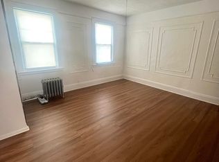 10935 96th St, Jamaica, NY 11417