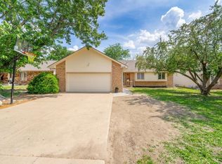 8229 E Mount Vernon St, Wichita, KS 67207