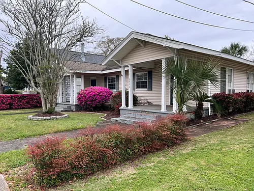 1611 E Cervantes St Photo 1