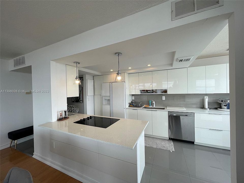 1st image of 18011 Biscayne Blvd #11041