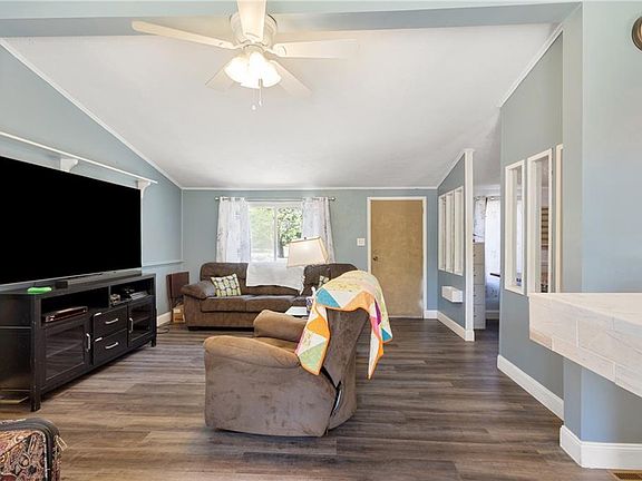 4th image of 3163 Ambrose Rd
