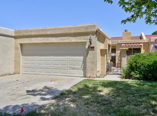 609 Meadow Green Ct SE, Albuquerque, NM 87123