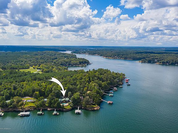 Image 3: Lake Location